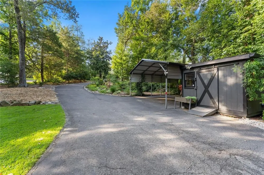 4785 Perry Road Gainesville, GA 30506