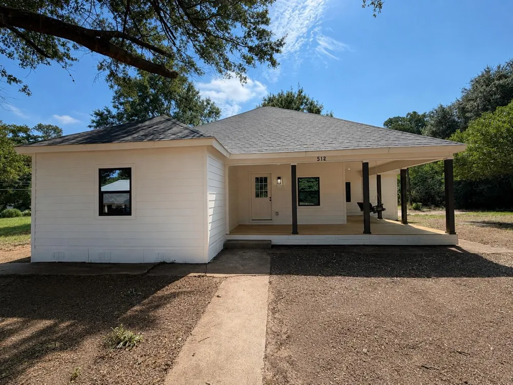 512 Ellis Street New Boston, TX 75570