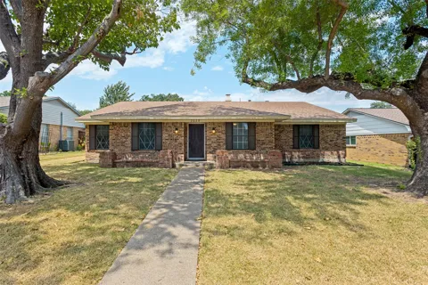 2629 Montclair Lane