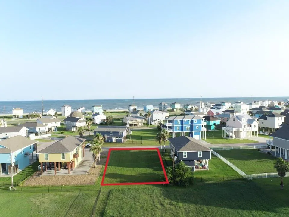 85 Frio Galveston, TX 77554