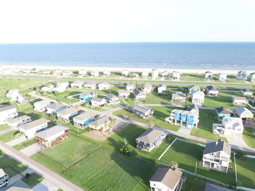 85 Frio Galveston, TX 77554