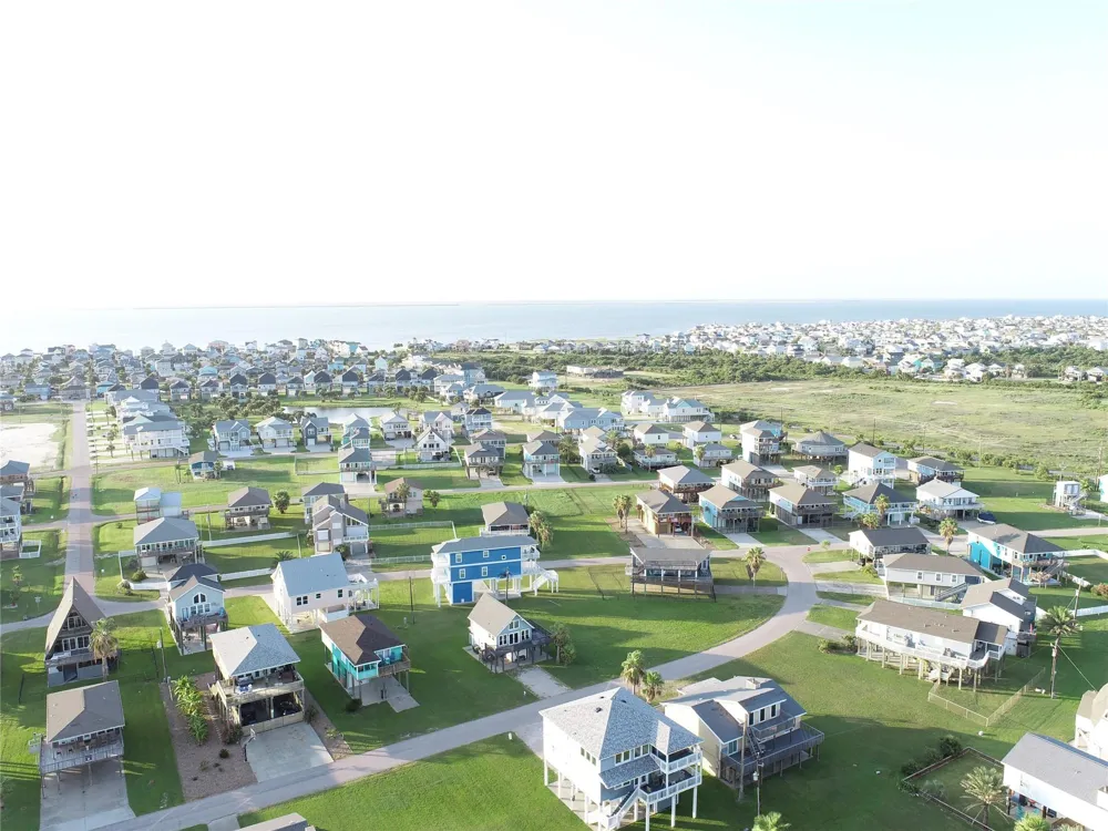 85 Frio Galveston, TX 77554