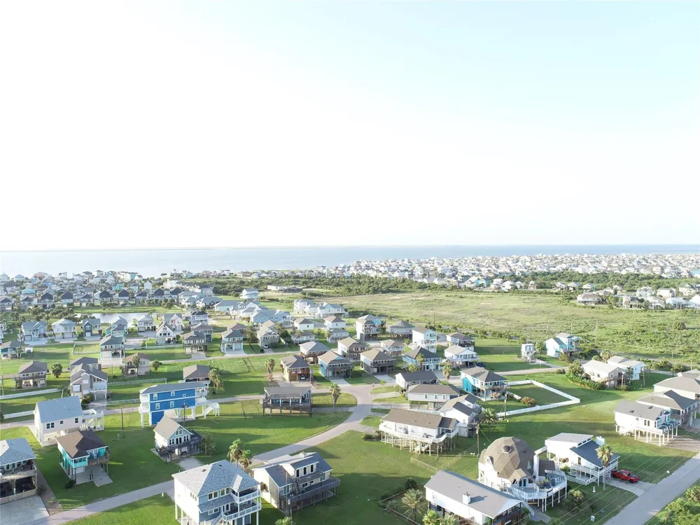 85 Frio Galveston, TX 77554