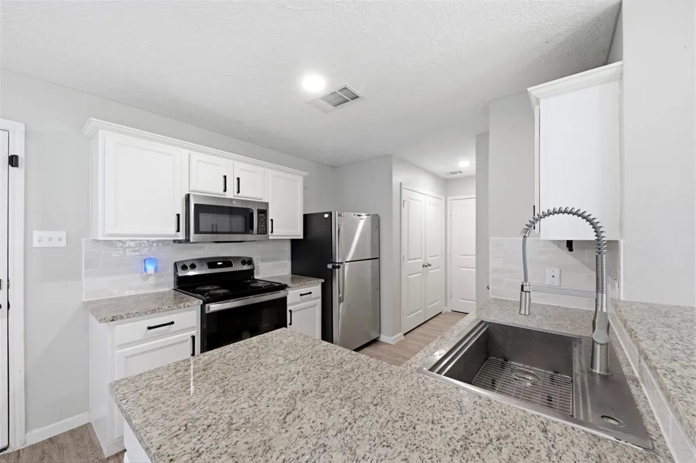 15011 Crockett Road Willis, TX 77378