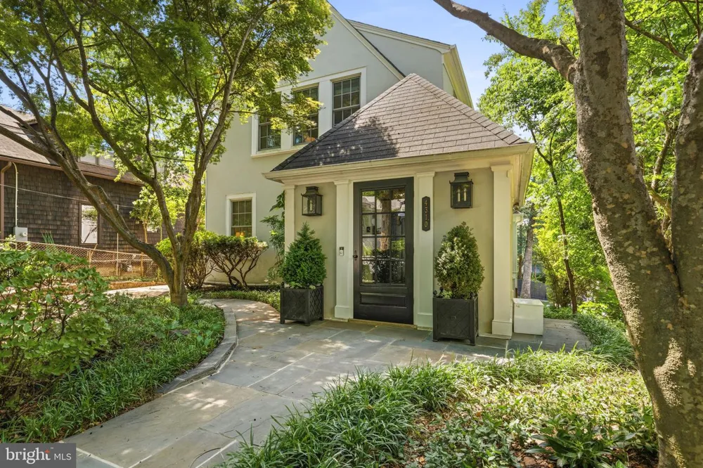4310 CATHEDRAL AVENUE NW Washington, DC 20016