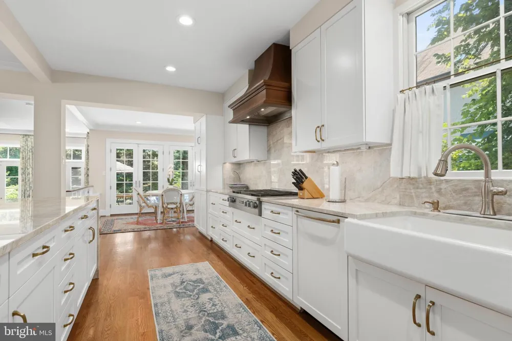 4310 CATHEDRAL AVENUE NW Washington, DC 20016