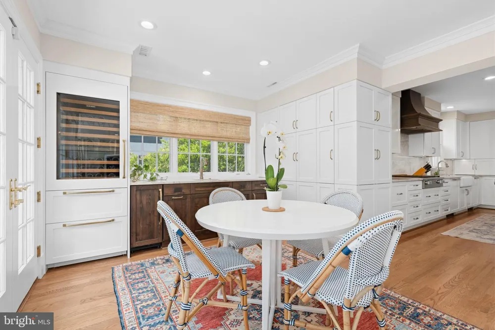 4310 CATHEDRAL AVENUE NW Washington, DC 20016