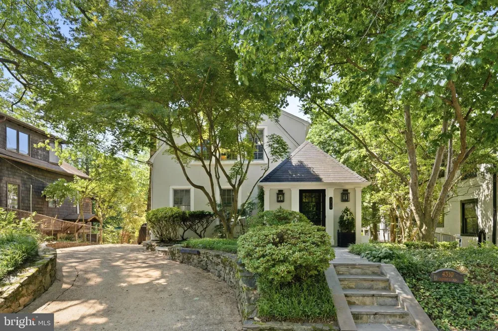 4310 CATHEDRAL AVENUE NW Washington, DC 20016