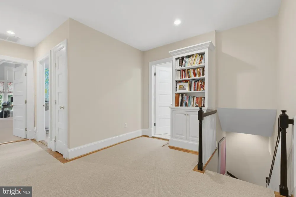 4310 CATHEDRAL AVENUE NW Washington, DC 20016
