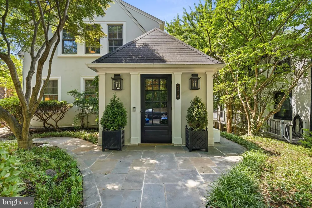 4310 CATHEDRAL AVENUE NW Washington, DC 20016