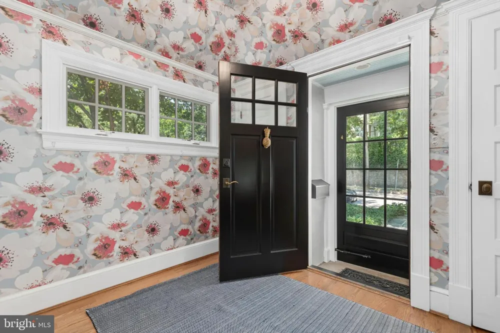 4310 CATHEDRAL AVENUE NW Washington, DC 20016