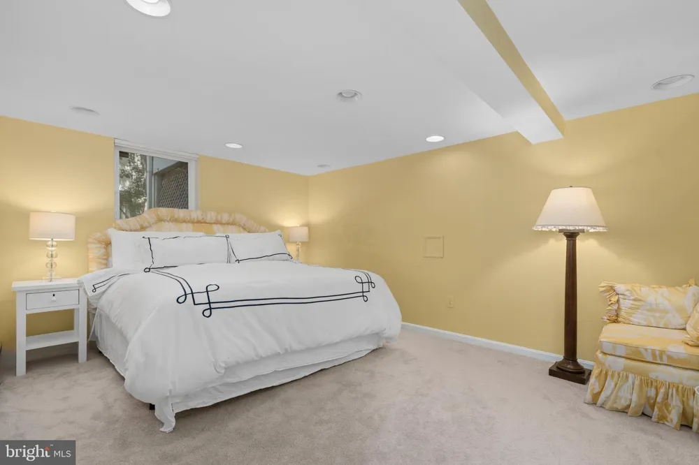 4310 CATHEDRAL AVENUE NW Washington, DC 20016