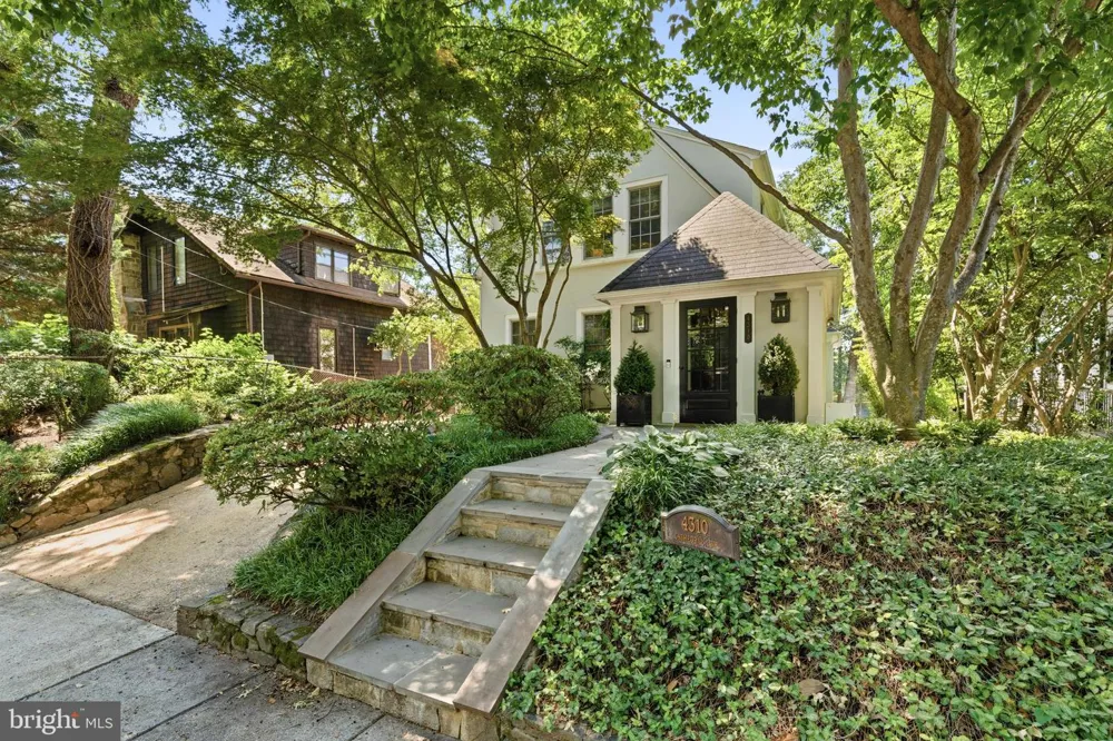 4310 CATHEDRAL AVENUE NW Washington, DC 20016