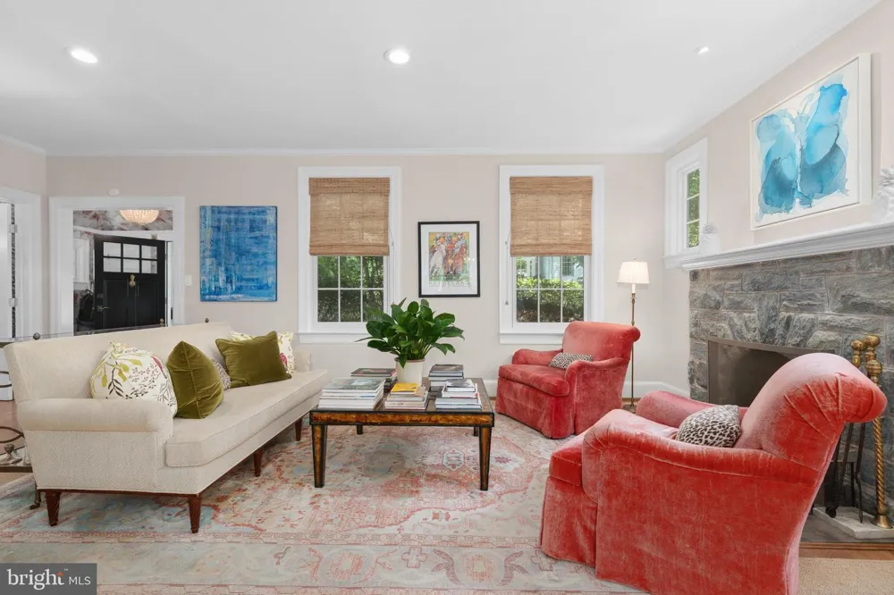 4310 CATHEDRAL AVENUE NW Washington, DC 20016