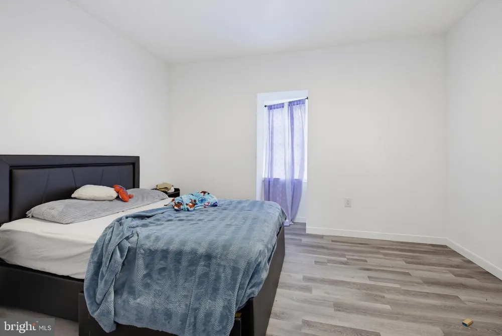 230 E POPLAR STREET York, PA 17403