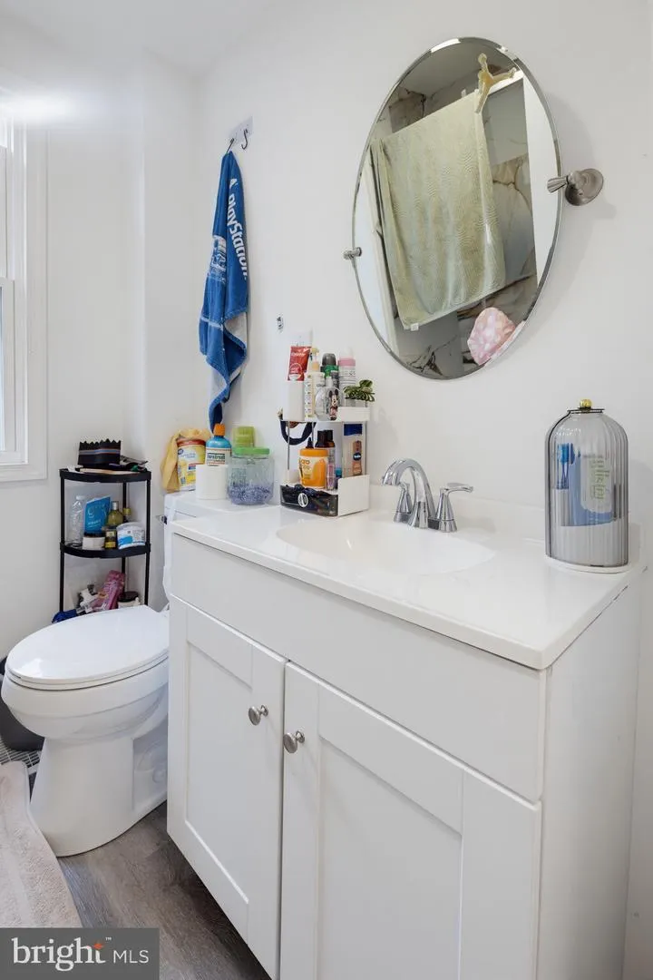 230 E POPLAR STREET York, PA 17403