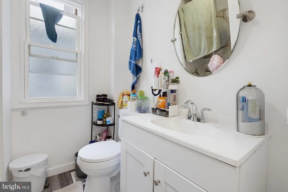 230 E POPLAR STREET York, PA 17403