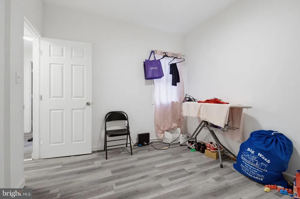 230 E POPLAR STREET York, PA 17403
