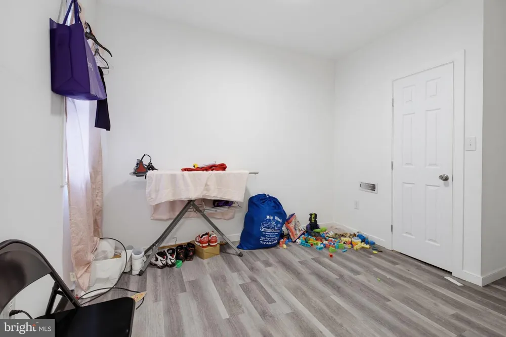 230 E POPLAR STREET York, PA 17403