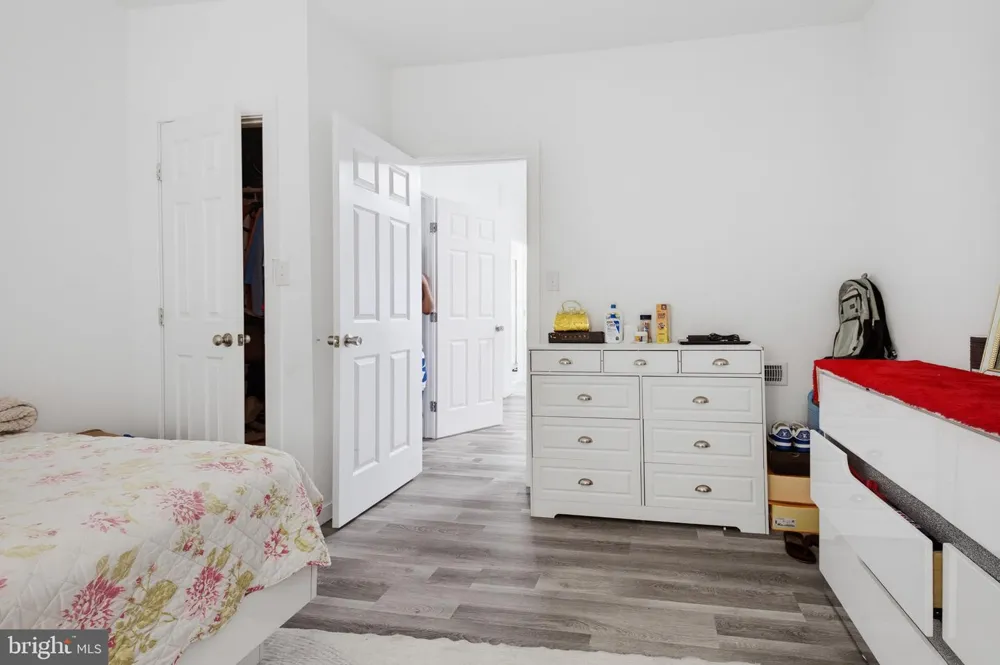 230 E POPLAR STREET York, PA 17403