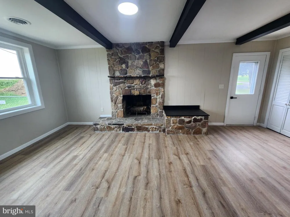 4942 LEMAR Lemasters, PA 17231
