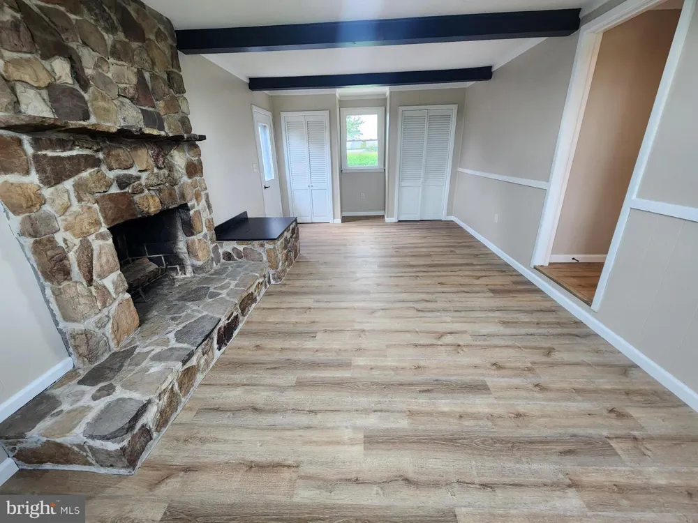 4942 LEMAR Lemasters, PA 17231
