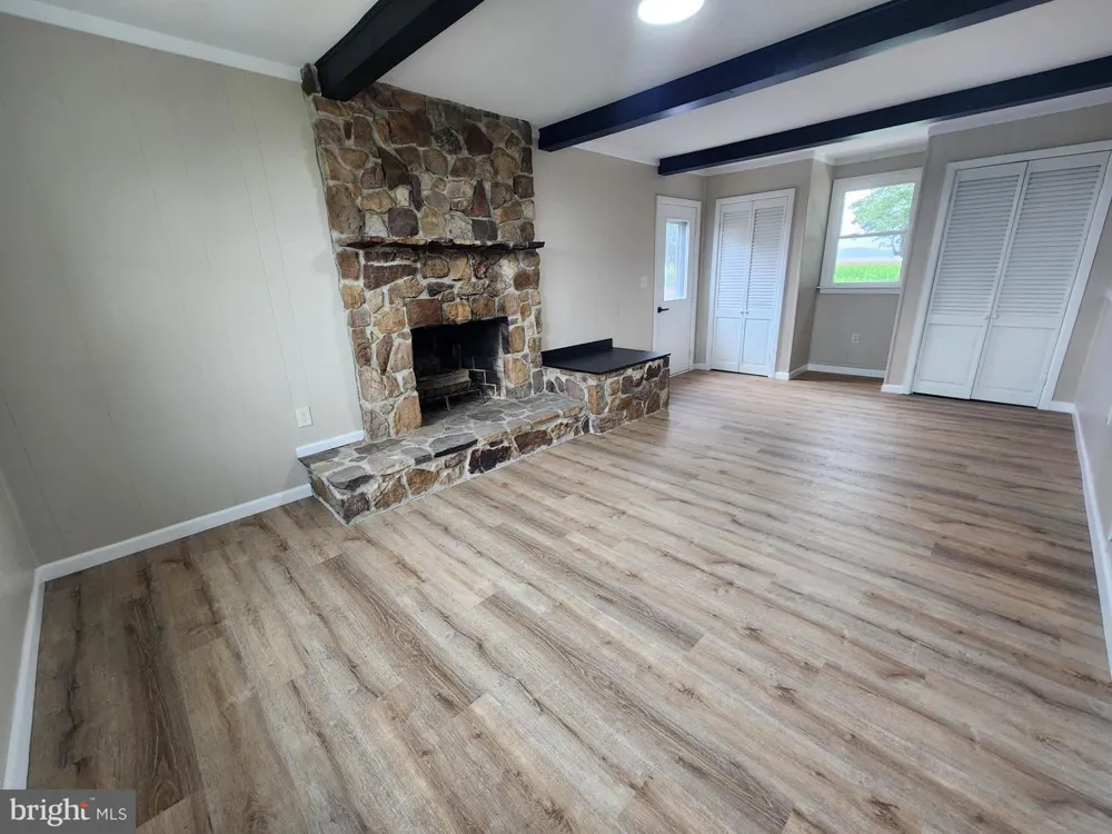 4942 LEMAR Lemasters, PA 17231