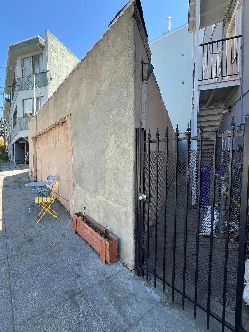506 Wesley Avenue Oakland, CA 94606
