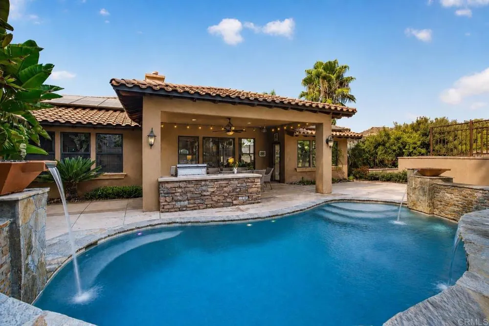 15512 Calistoga Dr Ramona, CA 92065