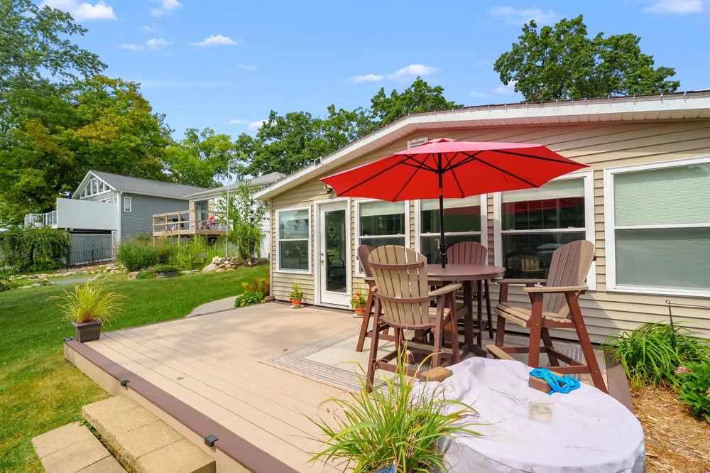 11603 Spring Point Drive Plainwell, MI 49080