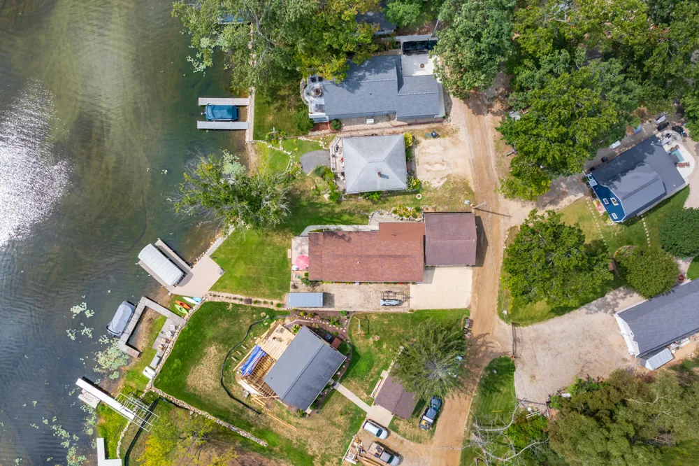 11603 Spring Point Drive Plainwell, MI 49080