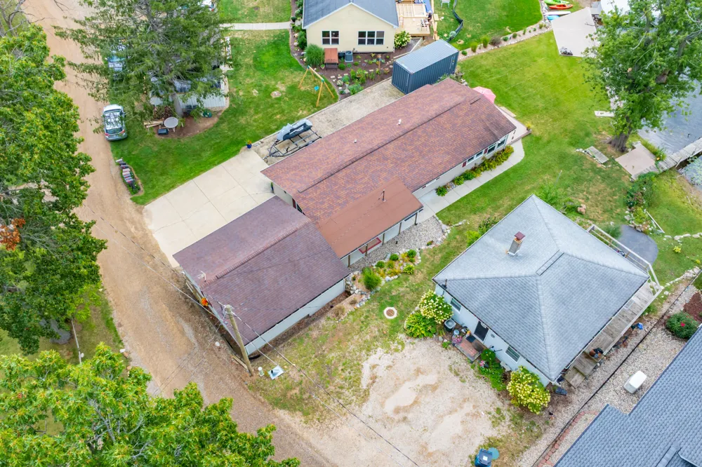 11603 Spring Point Drive Plainwell, MI 49080