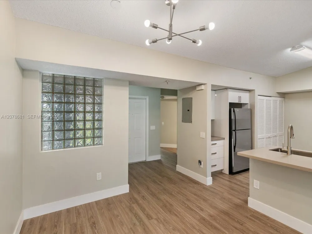 155 NW 96th Ter #2-303 Pembroke Pines, FL 33024