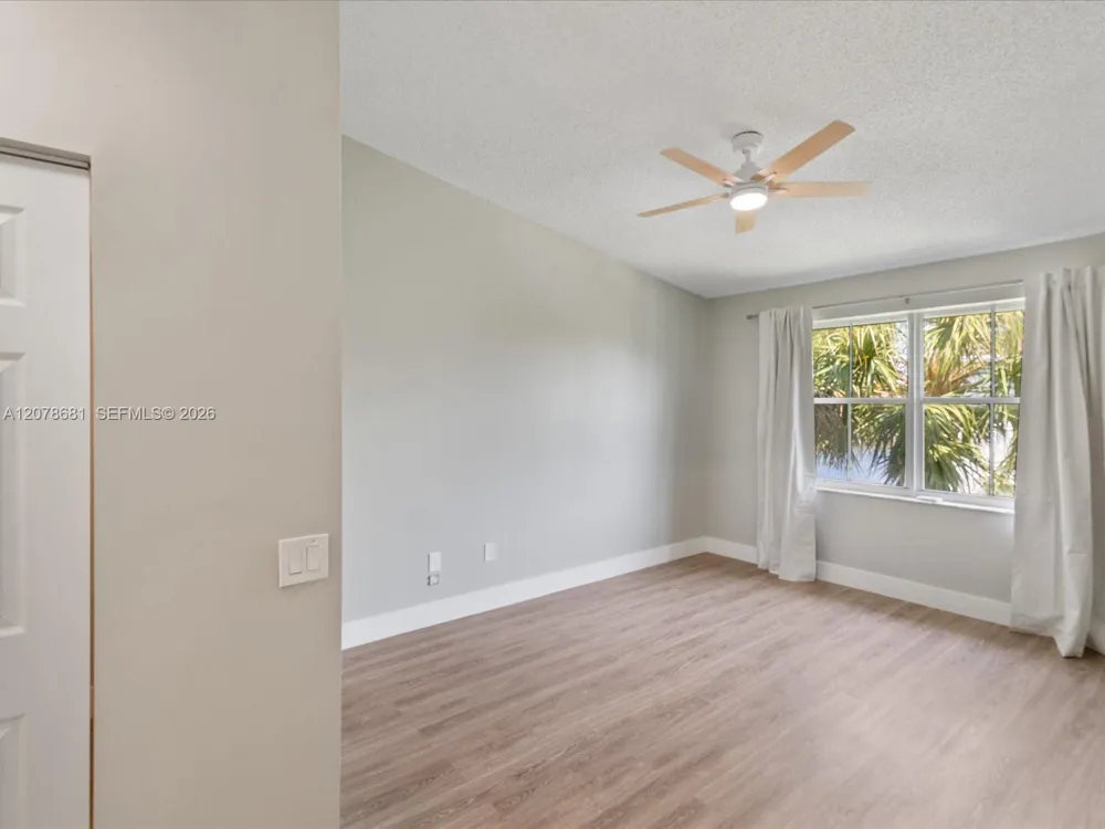 155 NW 96th Ter #2-303 Pembroke Pines, FL 33024