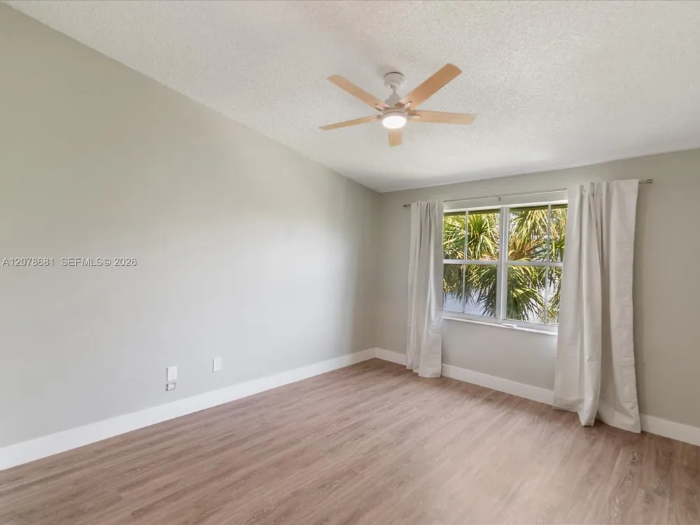 155 NW 96th Ter #2-303 Pembroke Pines, FL 33024
