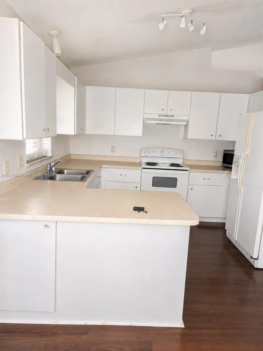 Address Not Shown ocala, FL 34472