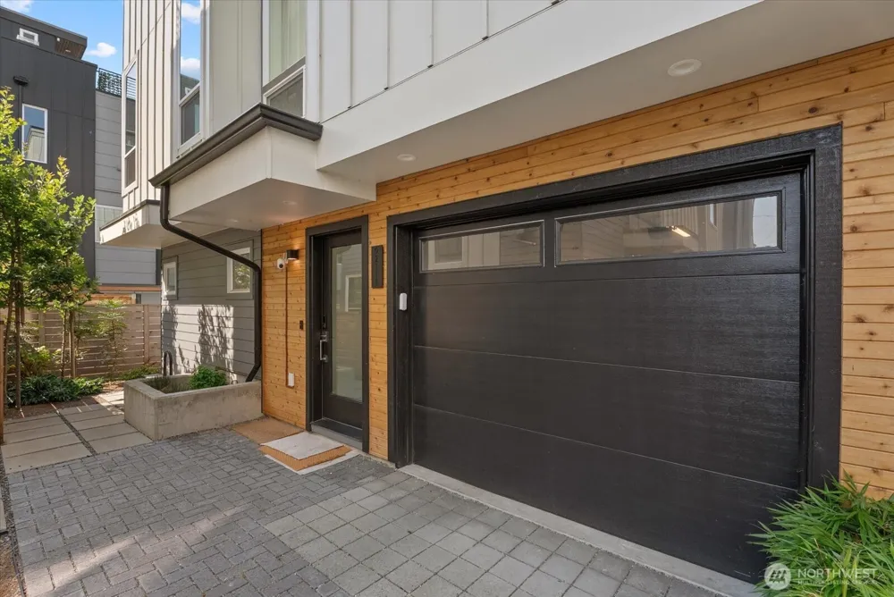 9211 A 14th Avenue NW Seattle, WA 98117