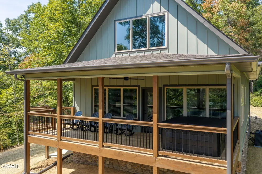 1756 Stinnett Road Sevierville, TN 37876