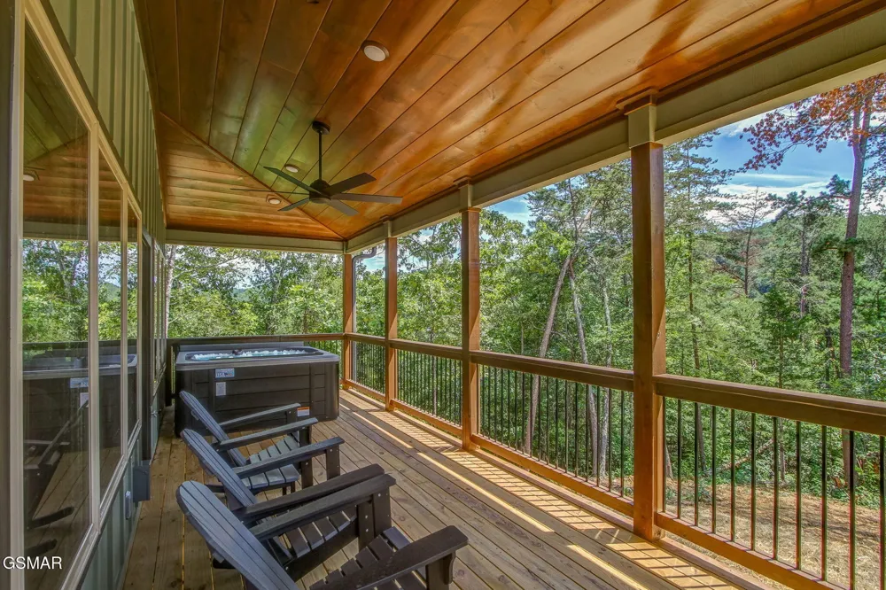 1756 Stinnett Road Sevierville, TN 37876