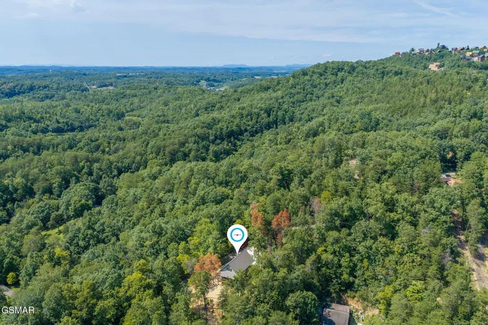 1756 Stinnett Road Sevierville, TN 37876