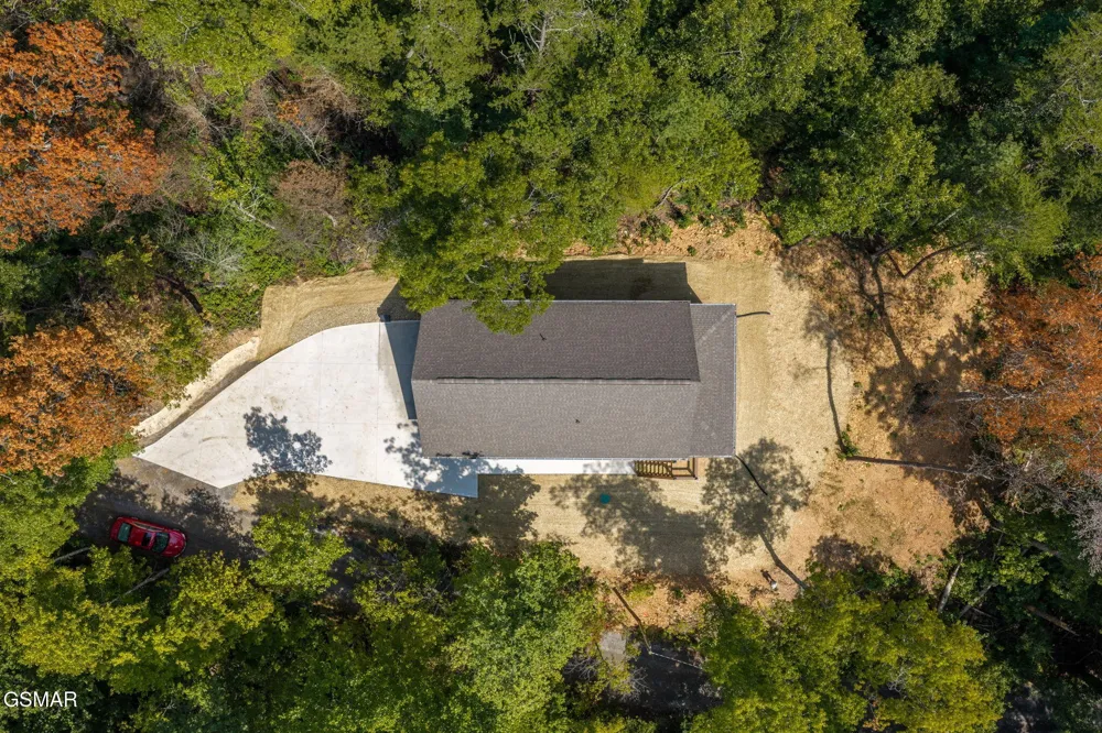 1756 Stinnett Road Sevierville, TN 37876
