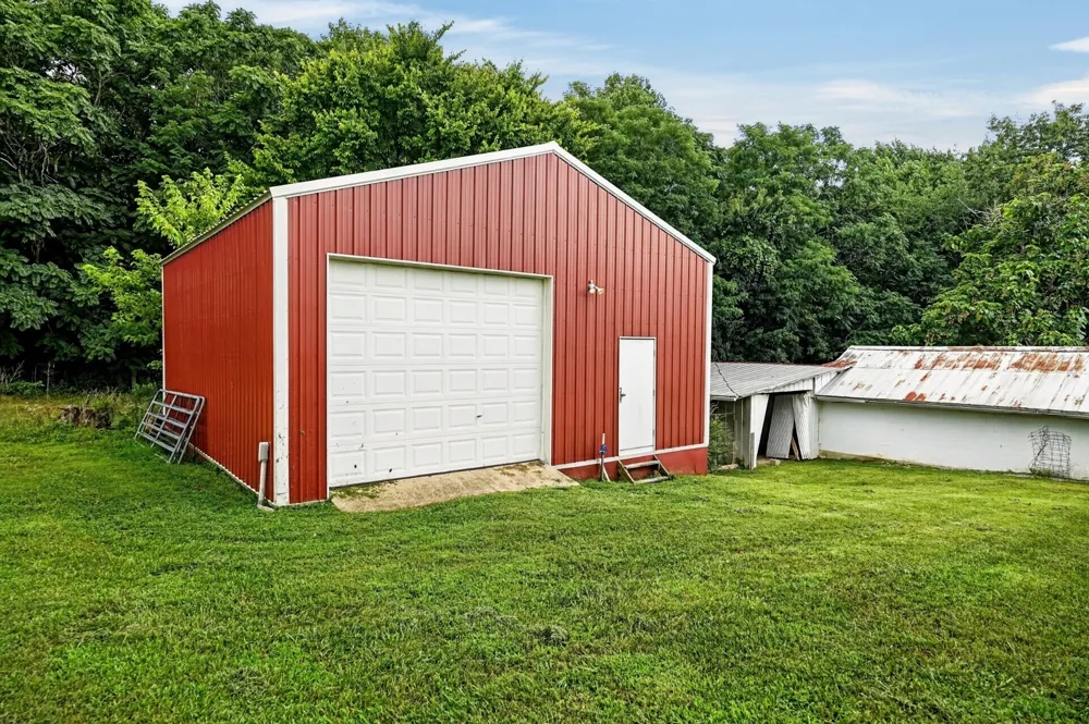 1260 Coconut Ridge Rd Smithville, TN 37166