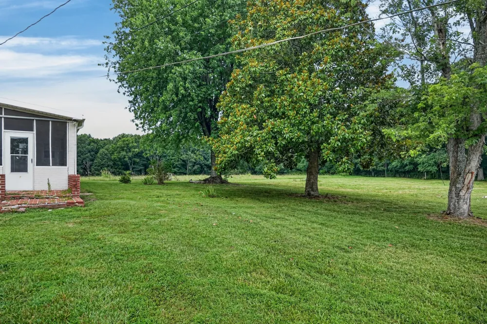 1260 Coconut Ridge Rd Smithville, TN 37166