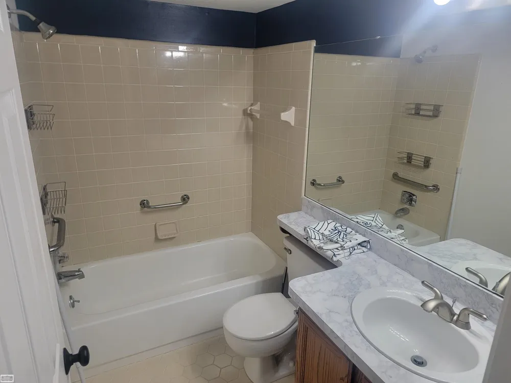 38610 Harrison Creek Road Harrison Charter Township, MI 48045