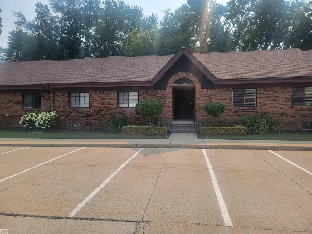 38610 Harrison Creek Road Harrison Charter Township, MI 48045