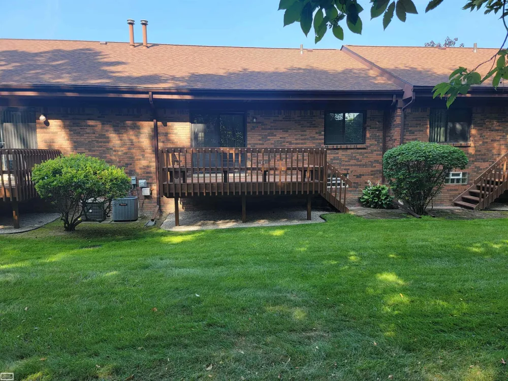 38610 Harrison Creek Road Harrison Charter Township, MI 48045