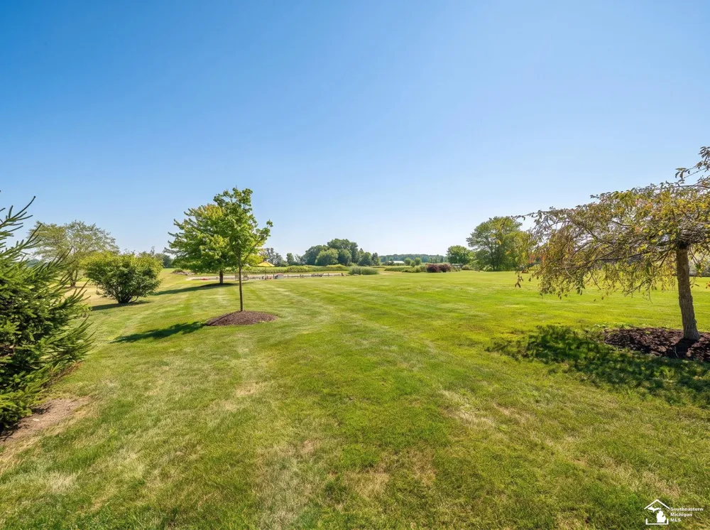 6768 Dennison Road Dundee Township, MI 48131