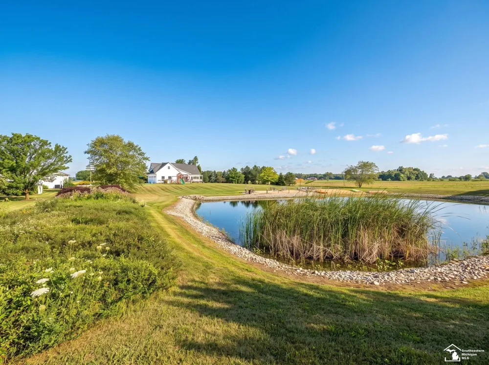 6768 Dennison Road Dundee Township, MI 48131