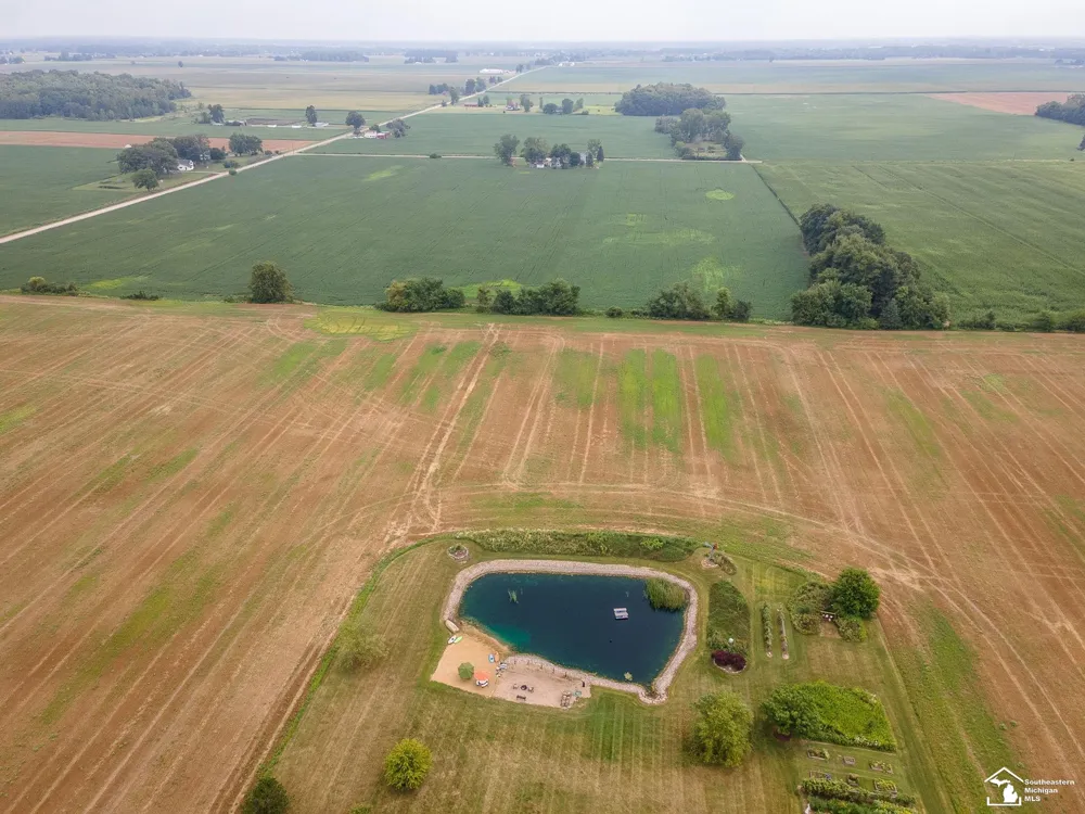 6768 Dennison Road Dundee Township, MI 48131