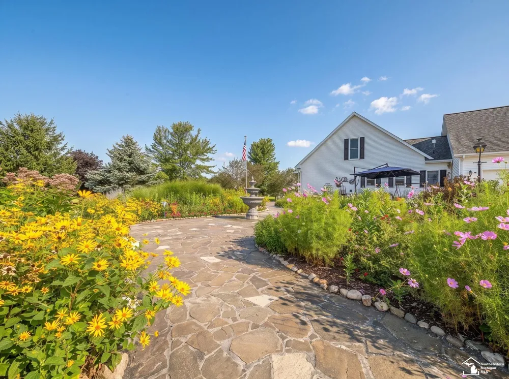 6768 Dennison Road Dundee Township, MI 48131